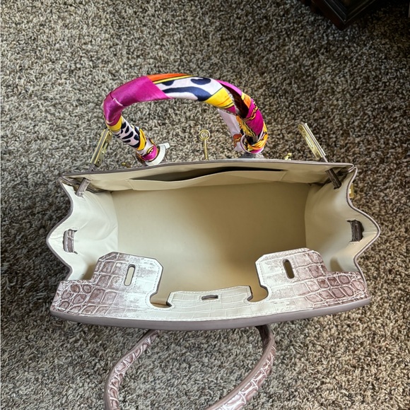 NWOT DESIGNER HANDBAG - Picture 7 of 15